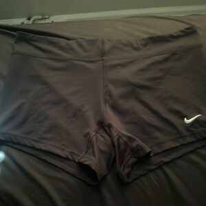 Black nike shorts